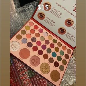 Make up pallet eyeshadows face poder shimmer
